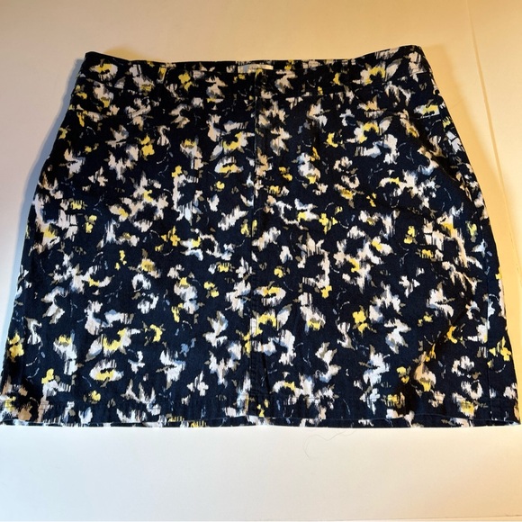 CJ Banks NAVY BLUE PRINT LINEN BLEND SKORT WOMANS SIZE 20W Comfy - Picture 2 of 10